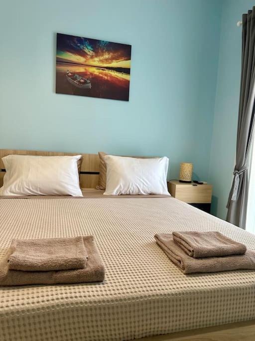 Seaside Escape Apartments - Poseidon Palaiá Fókaia المظهر الخارجي الصورة