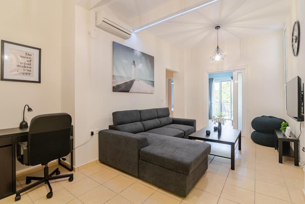 Seaside Escape Apartments - Poseidon Palaiá Fókaia المظهر الخارجي الصورة